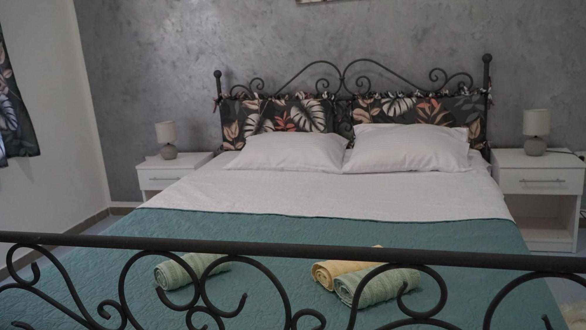 Apartments Pines Bar Εξωτερικό φωτογραφία