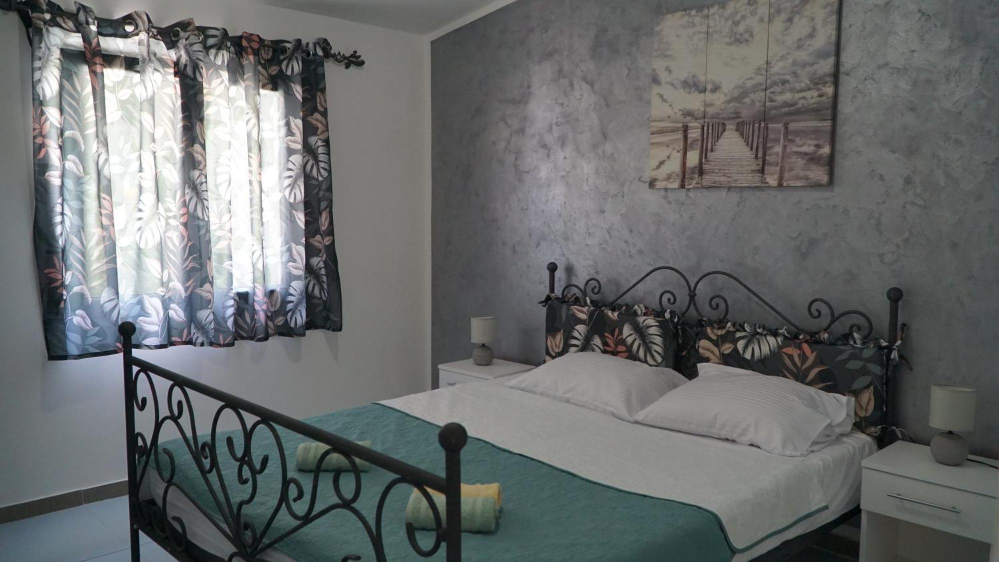 Apartments Pines Bar Εξωτερικό φωτογραφία